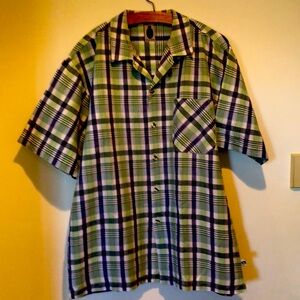 Bugle boy men’s XL plaid short sleeve shirt.